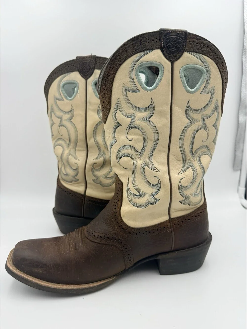 Ariat product pair